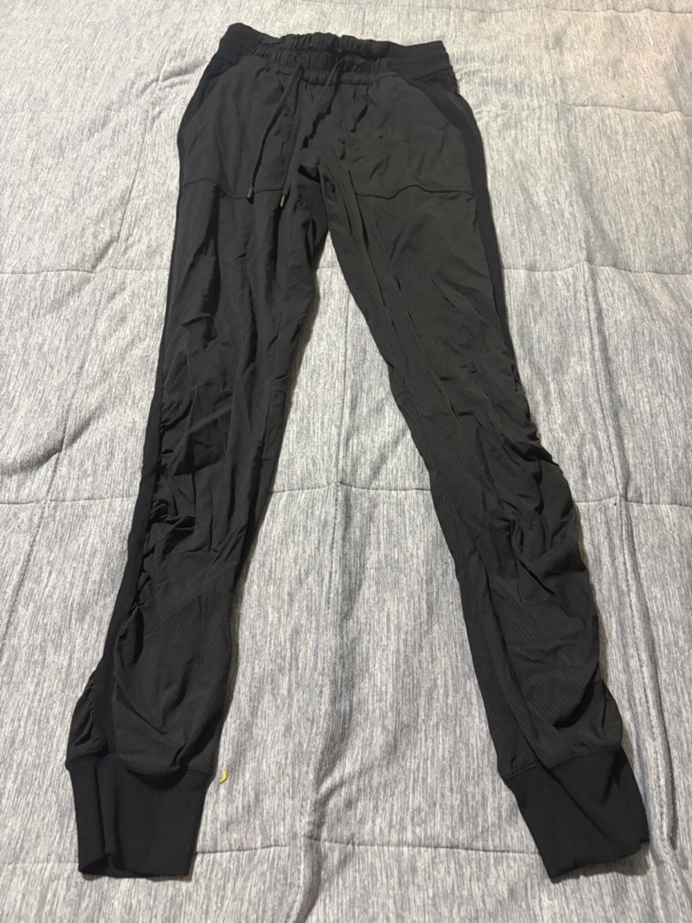 Lululemon Black Lightweight Jogger Pants - Size 4